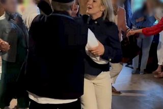 Porwał Martę Nawrocką do tańca 