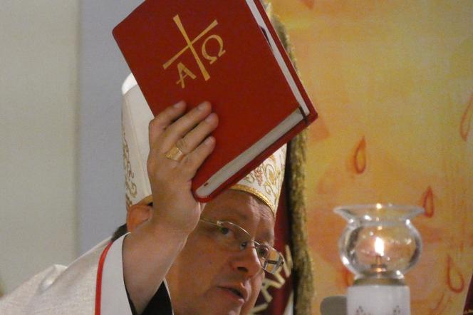 Abp Grzegorz Ryś: 200-lecie parafii św. archaniołów Rafała i Michała
