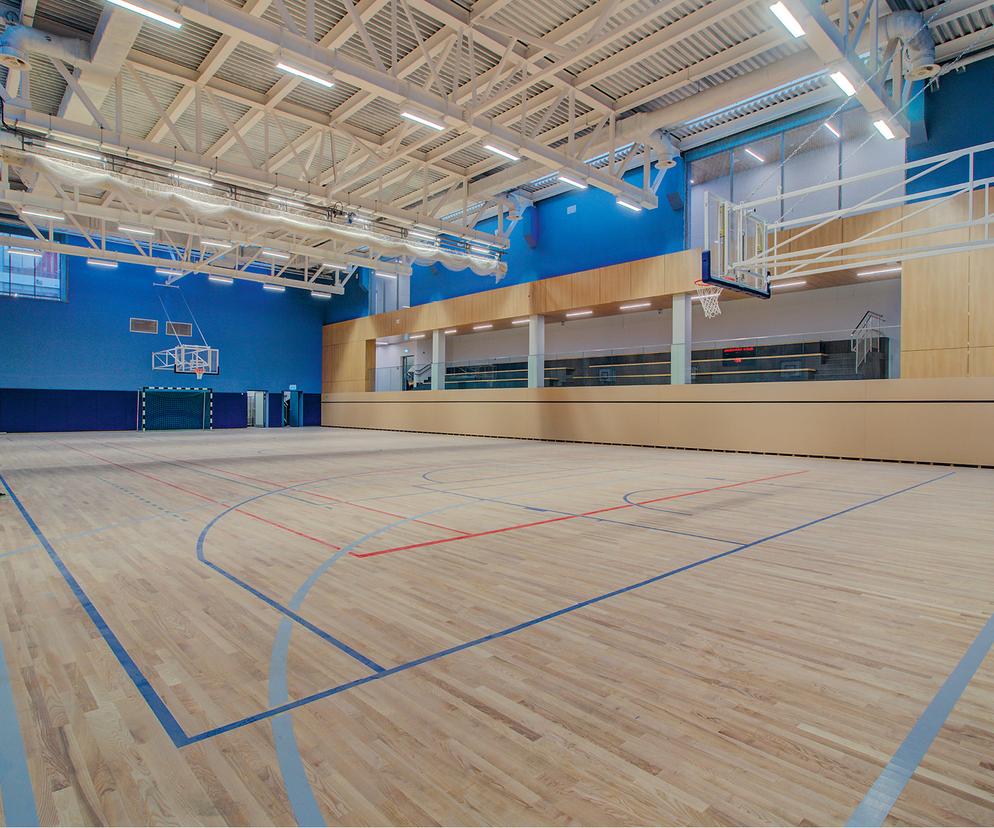 Podłogi w obiektach sportowych. Rodzaje materiałów i zasady eksploatacji