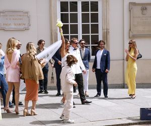 Ślub jak z bajki! Syn Marioli Bojarskiej-Ferenc powiedział tak. Panna młoda nie ukrywała brzuszka