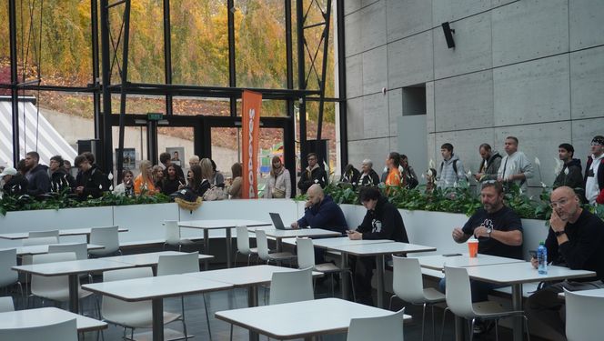 Tłumy na otwarciu Popeyes w Olsztynie. Rekordzista czekał w kolejce ponad 20 godzin