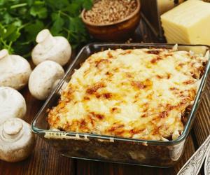 Kurczak, ser i kasza gryczana to trio idealne. Spróbuj, a zakochasz się od pierwszego kęsa