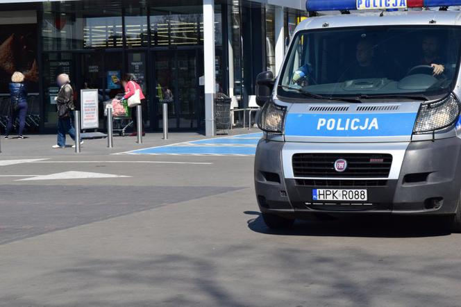 Zakupy przedświąteczne w Rzeszowie. Policjanci będą sprawdzać, czy zakazy są przestrzegane