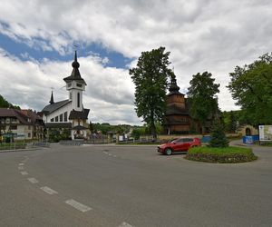 To jedna z najciekawszych wsi w Małopolsce. Jej nazwa jest owiana tajemnicą