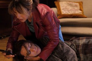 M jak miłość, odcinek 1850: Martyna (Magdalena Turczeniewicz), Kama (Michalina Sosna)