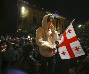 Wielkie protesty w Gruzji. Tłum wygwizdał Orbana 