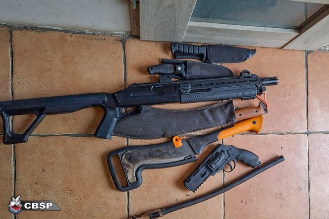 Pseudokibice za kratami. Wielka akcja policji, ponad 20 osób zatrzymanych