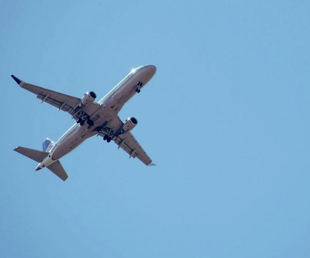 Ceny biletów lotniczych w Europie mocno zdrożeją? Jest pomysł na to, jak ratować środowisko