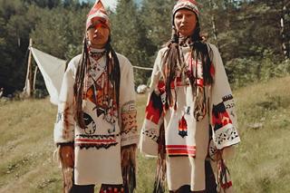 Tak AI widzi mieszkańców Karkonoszy. Pomieszało jej się z Ameryką [ZDJĘCIA]