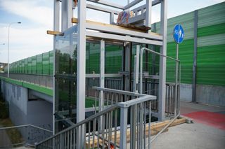 Rewolucja na stacji PKP Gocławek. Drogowcy montują nowe windy. Co się zmieni?