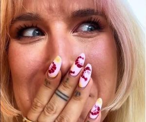 Influencerka kupiła viralową drożdżówkę za 59 zł. To, co w niej znalazła mocno ją zaskoczyło