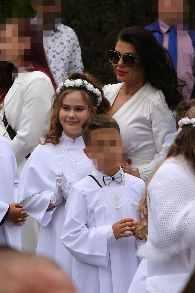 Iwona Węgrowska wyprawiła córce komunię