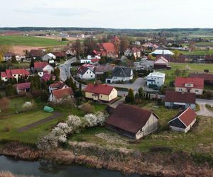 Czy ta wieś leży na Warmii i Mazurach? 