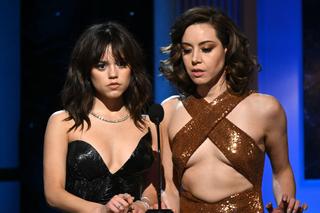 Jenna Ortega i Aubrey Plaza dały popis na scenie podczas SAG Awards 2023. To nagranie stało się viralem