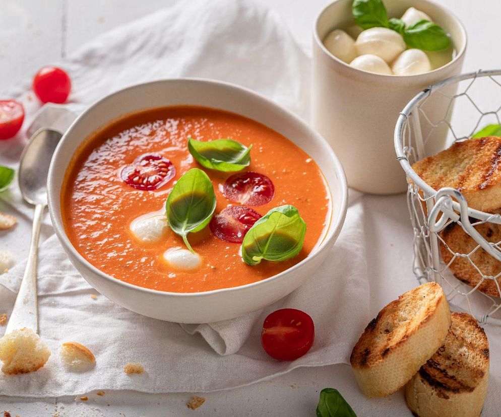 z czym podawać zupę pomidorową