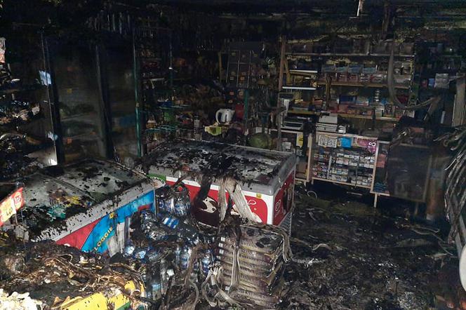 W nocy spalił się sklep w Kłodzie Górowskiej 
