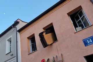 Pożar w Białogardzie. W mieszkaniu zapaliła się hulajnoga