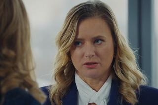 M jak miłość, odcinek 1718. Julia (Marta Chodorowska), Sylwia (Hanna Turnau)