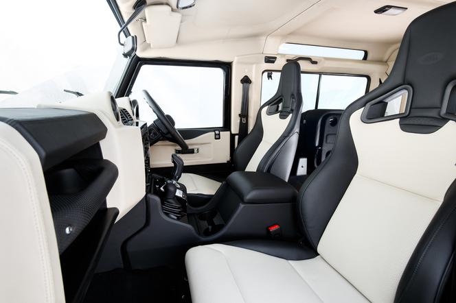 Land Rover Defender Works V8 - 70th Edition