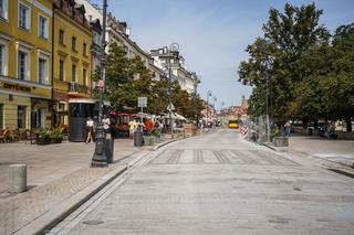 Wyremontowana nawierzchnia Krakowskiego Przedmieścia w Warszawie