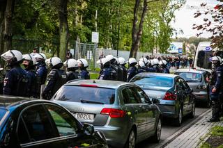 Policyjne zabezpieczenia meczu w Zabrzu