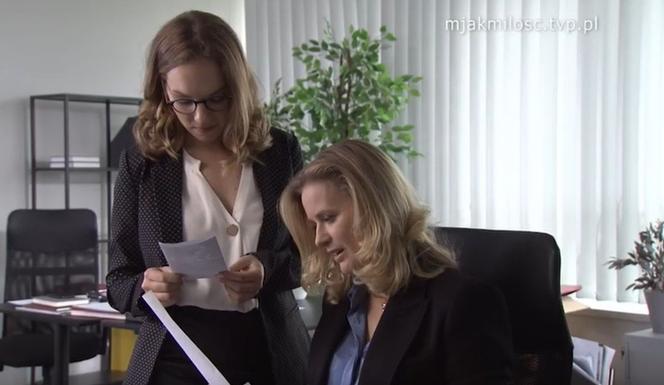 M jak miłość po wakacjach 2022. Julia Malicka (Marta Chodorowska), Sylwia (Hanna Turnau)