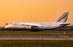 An-124-100 Rusłan