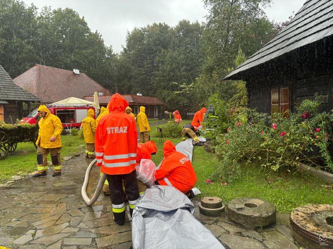 Pogotowie przeciwpowodziowe w powiecie pszczyńskim. Ponad 250 zgłoszeń, przekroczone stany rzek