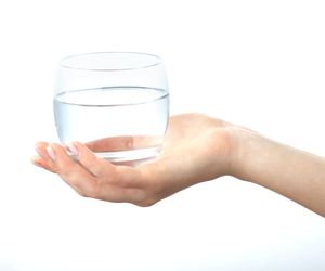 Głodówka oczyszczająca: dla kogo i kiedy jest wskazana?