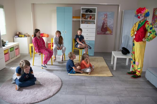 Na Wspólnej odc. 3129 - opis, streszczenie: Terapia zaczyna pomagać Piotrusiowi