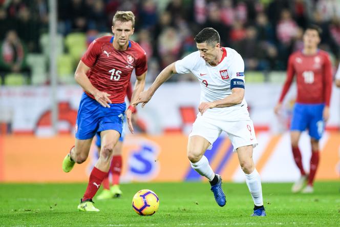 Tomas Soucek (z lewej) strzelił 3 gole w meczu Czechów z Estonią (6:2).