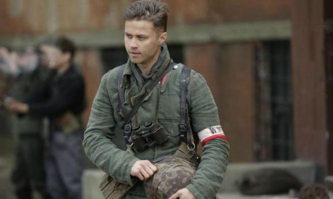 Czas honoru 7 sezon. Bronek (Maciej Zakościelny)