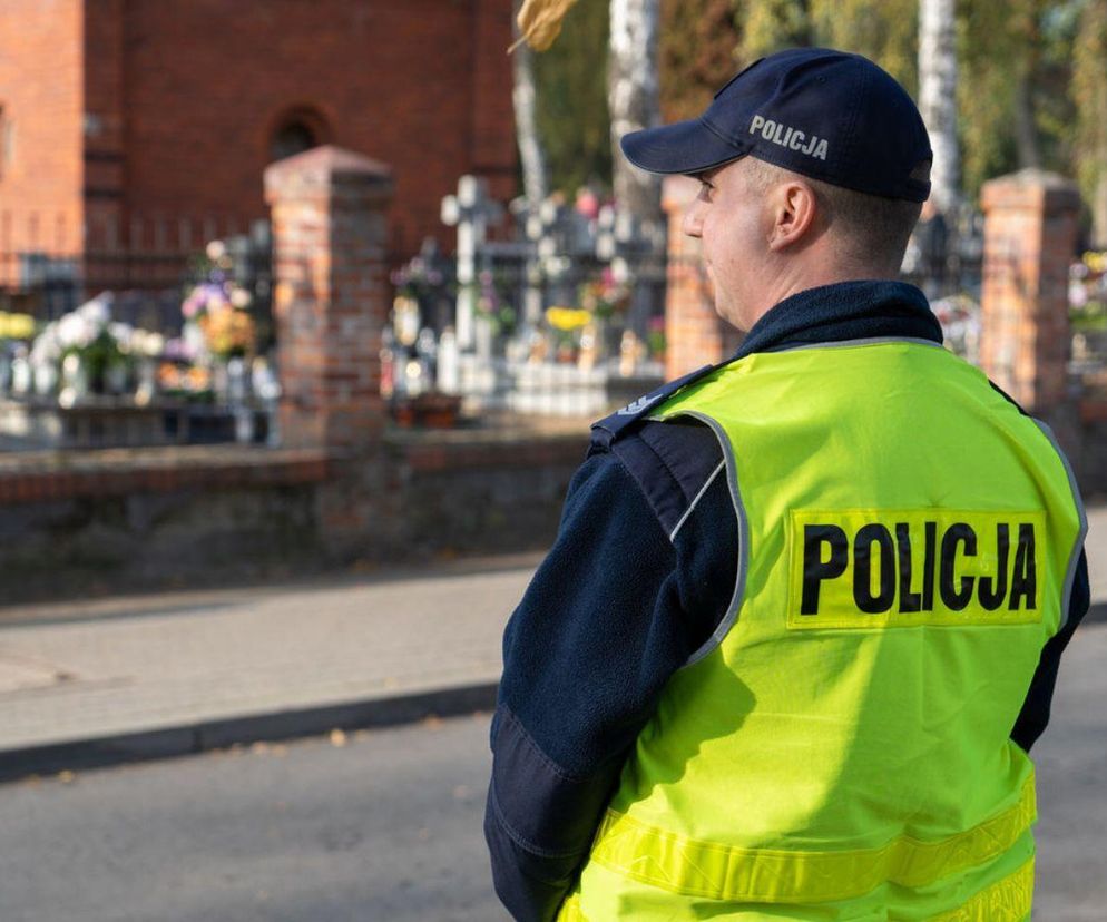 Będą dodatkowe miejsca parkingowe na Wszystkich Świętych w Bydgoszczy 2025. Ruchem pokierują policjanci