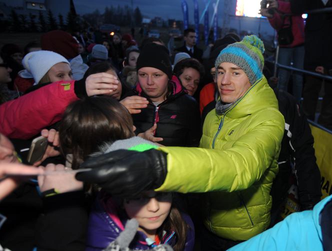 Kamil Stoch przywitany w Zębie