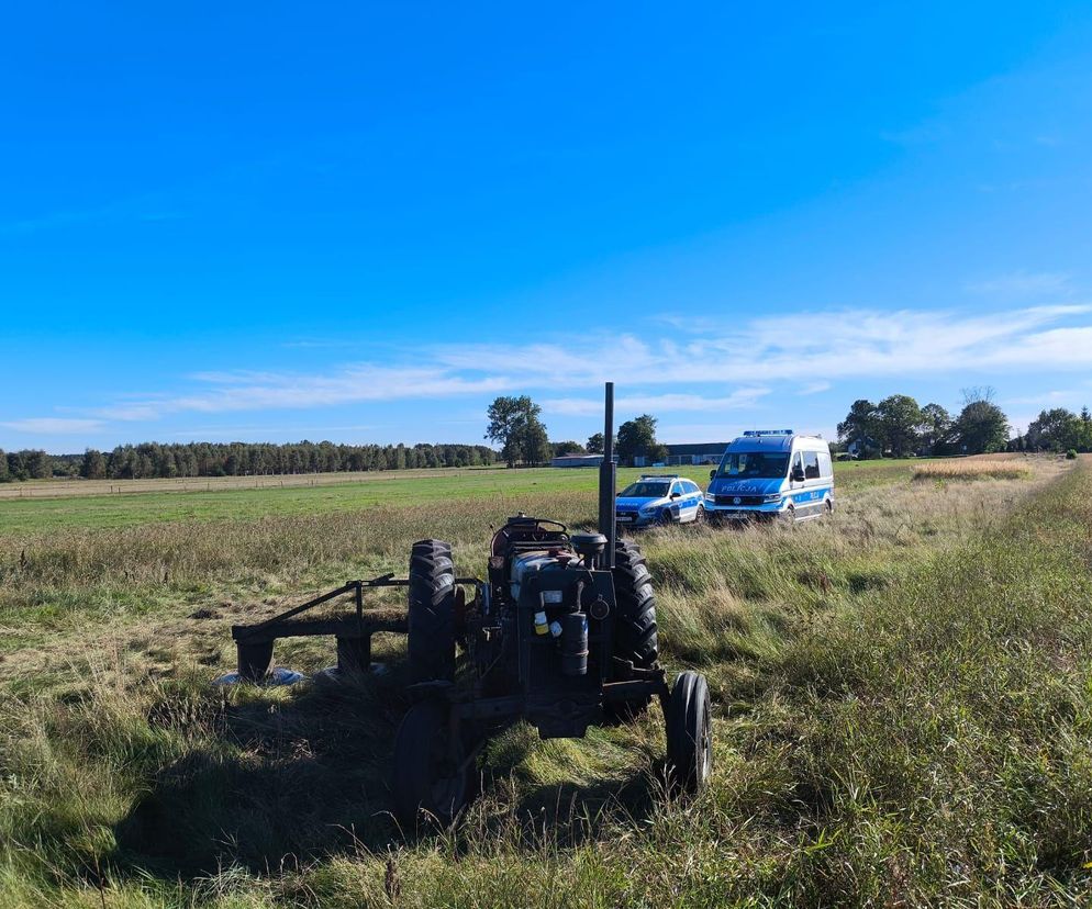 Tragedia na polu w Karolinowie: 91-latek przejechany przez własny ciągnik