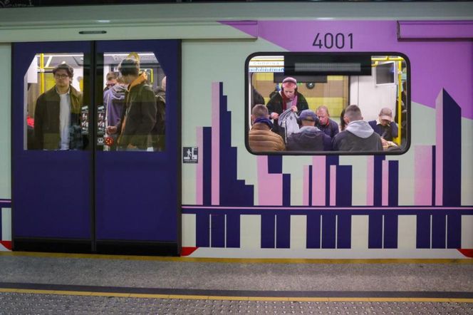 Chopinowski tramwaj i pociąg metra w Warszawie