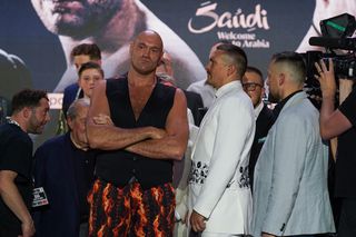 Wielkie spotkanie Tyson Fury'ego z Ołeksandrem Usykiem przed rewanżem! Mocne szpilki. Nie pozostali sobie dłużni