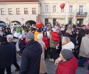 33. Finał WOŚP w Kielcach. Polonez w Rynku