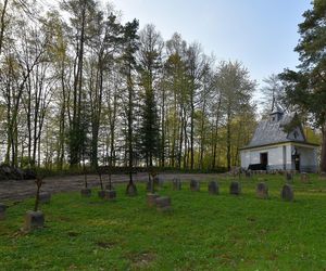 To niezwykłej urody wieś w Małopolsce. Kiedyś mieszkało w niej siedmiu mnichów