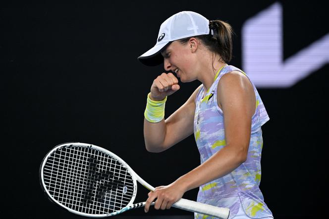 Iga Świątek po raz pierwszy w ćwierćfinale Australian Open! Pokonała Soranę Cirsteę 