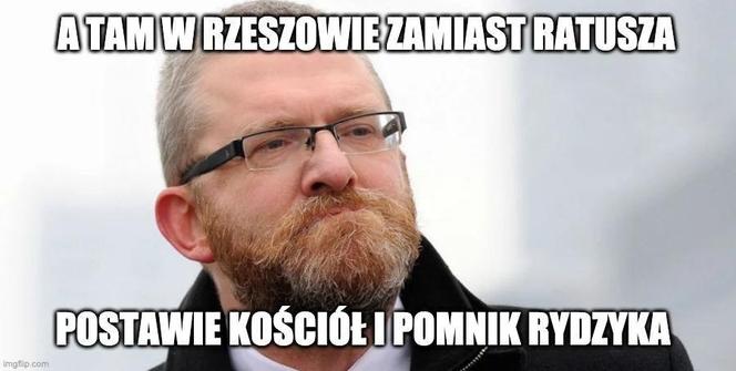 Najlepsze memy o Grzegorzu Braunie. Tak internet śmieje się z zachowania polityka