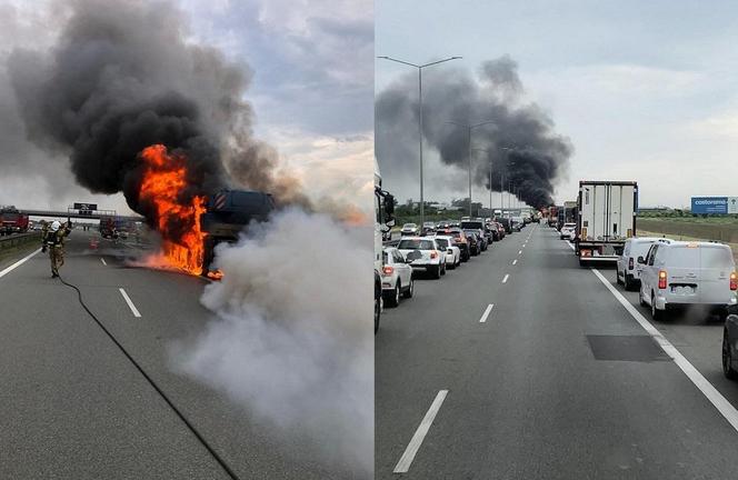 Dźwig stanął w ogniu na autostradzie A2. Słup dymu było widać z daleka