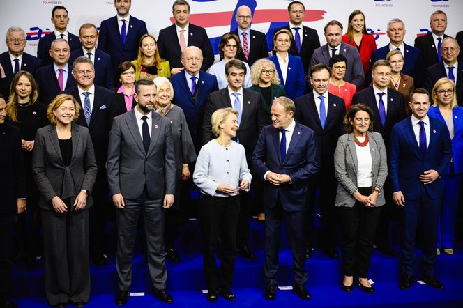 Donald Tusk spotkał się z Ursulą von der Leyen. Zapowiada deportacje cudzoziemców