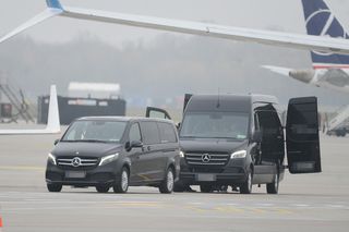 Robert De Niro już w Polsce. Aktor przyłapany na lotnisku w Warszawie