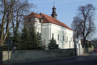 Najbogatsze miasto powiatowe w województwie łódzkim. Zajęła wysokie 18. miejsce w ogólnopolskim rankingu „Wspólnoty”