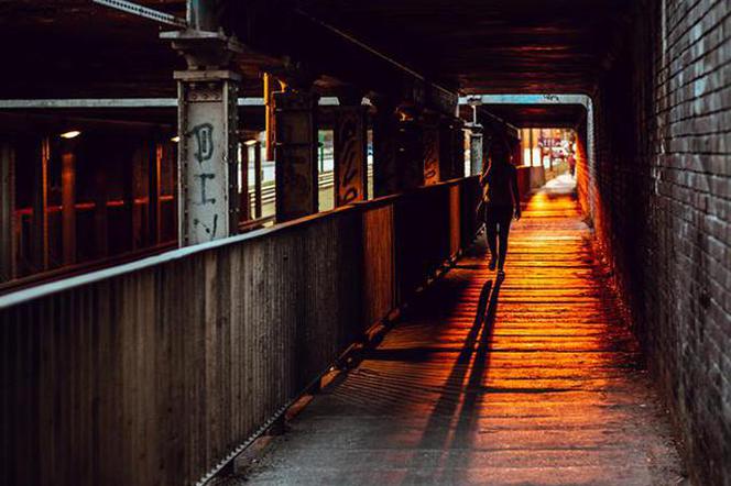 Przejście pod wiaduktem na Hetmańskiej