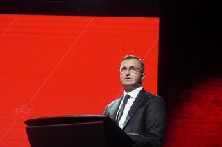 Wielki dzień w ponad 100-letniej historii Widzewa. Robert Dobrzycki oficjalnie nowym właścicielem klubu