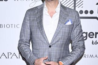 Krzysztof Ibisz z roku na rok jest coraz młodszy! Tak zmieniał się na przestrzeni lat