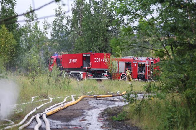 Gigantyczny pożar lokomotywowni na Śląsku Cieszyńskim. Słup ognia i kłęby dymu widoczne z wielu kilometrów