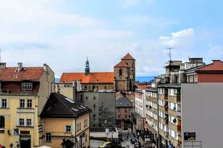 O tym mieście mówią mała Praga. Twierdza, podziemia i najstarszy kamienny most 